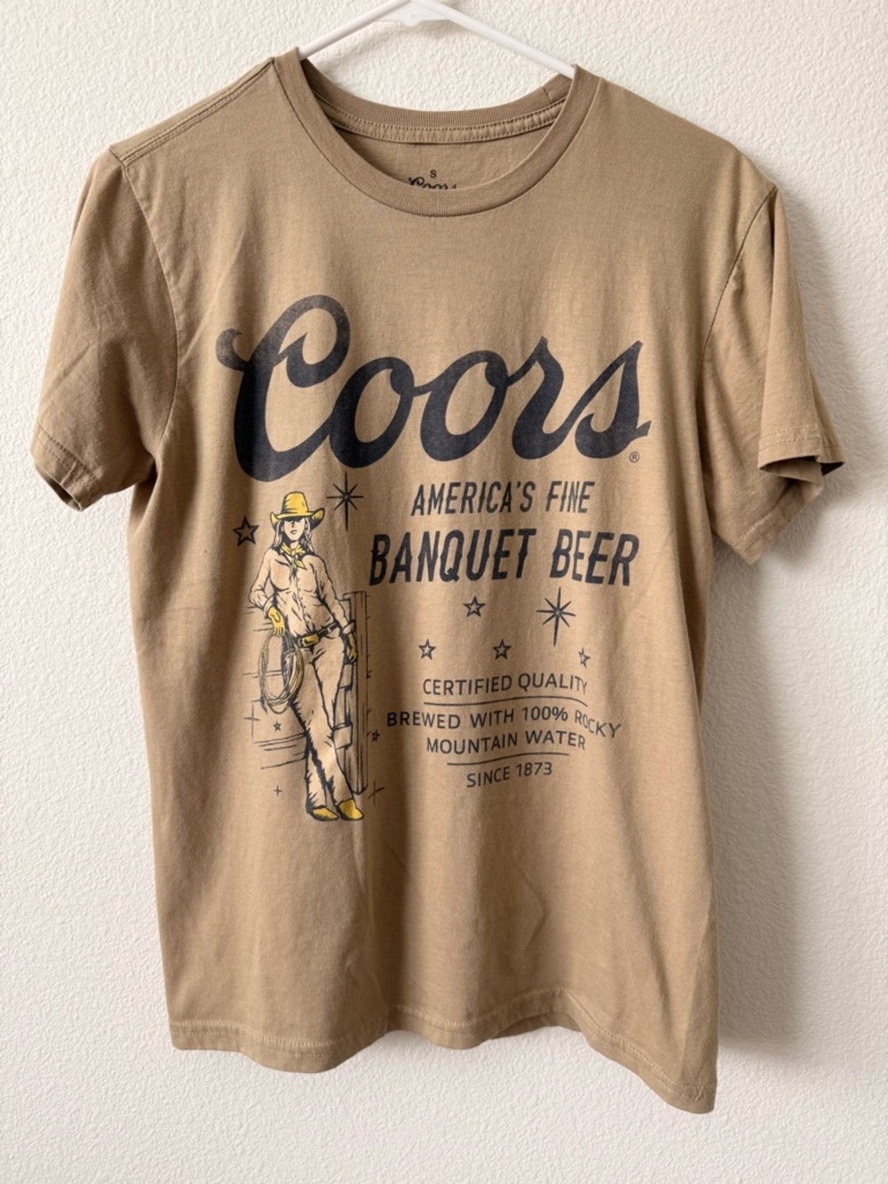 Women’s Tan Graphic Banquet Beer T-Shirt